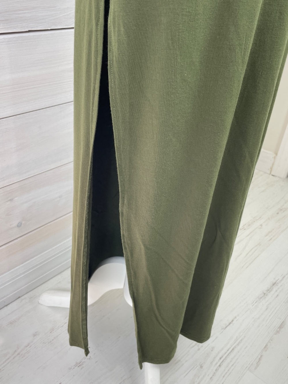 Velvet Torch Army Green V-neck Short Sleeve Maxi Dress - Picture 6 of 8